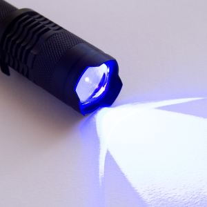 Linterna UV (carga GW)